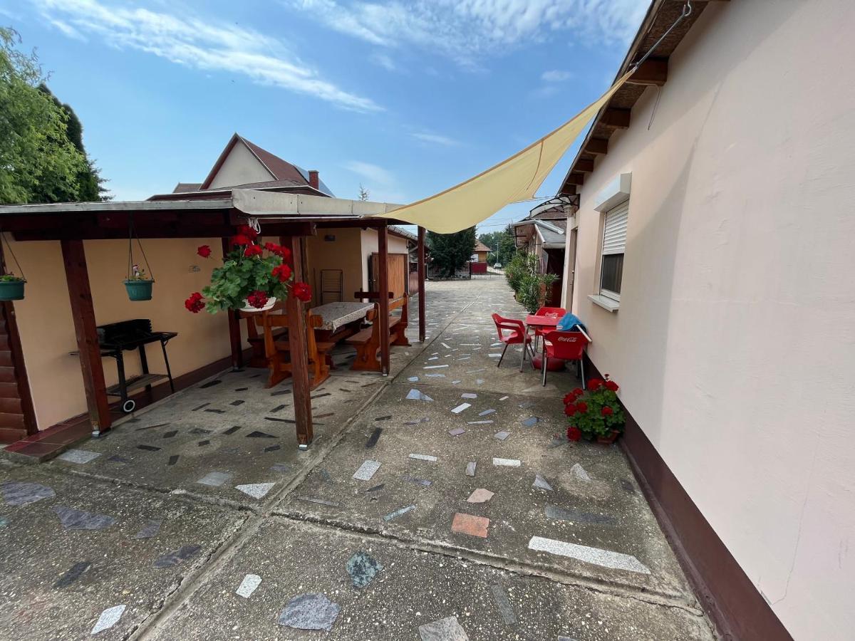 Tiszavirag Apartman Tiszakeszi Exterior photo
