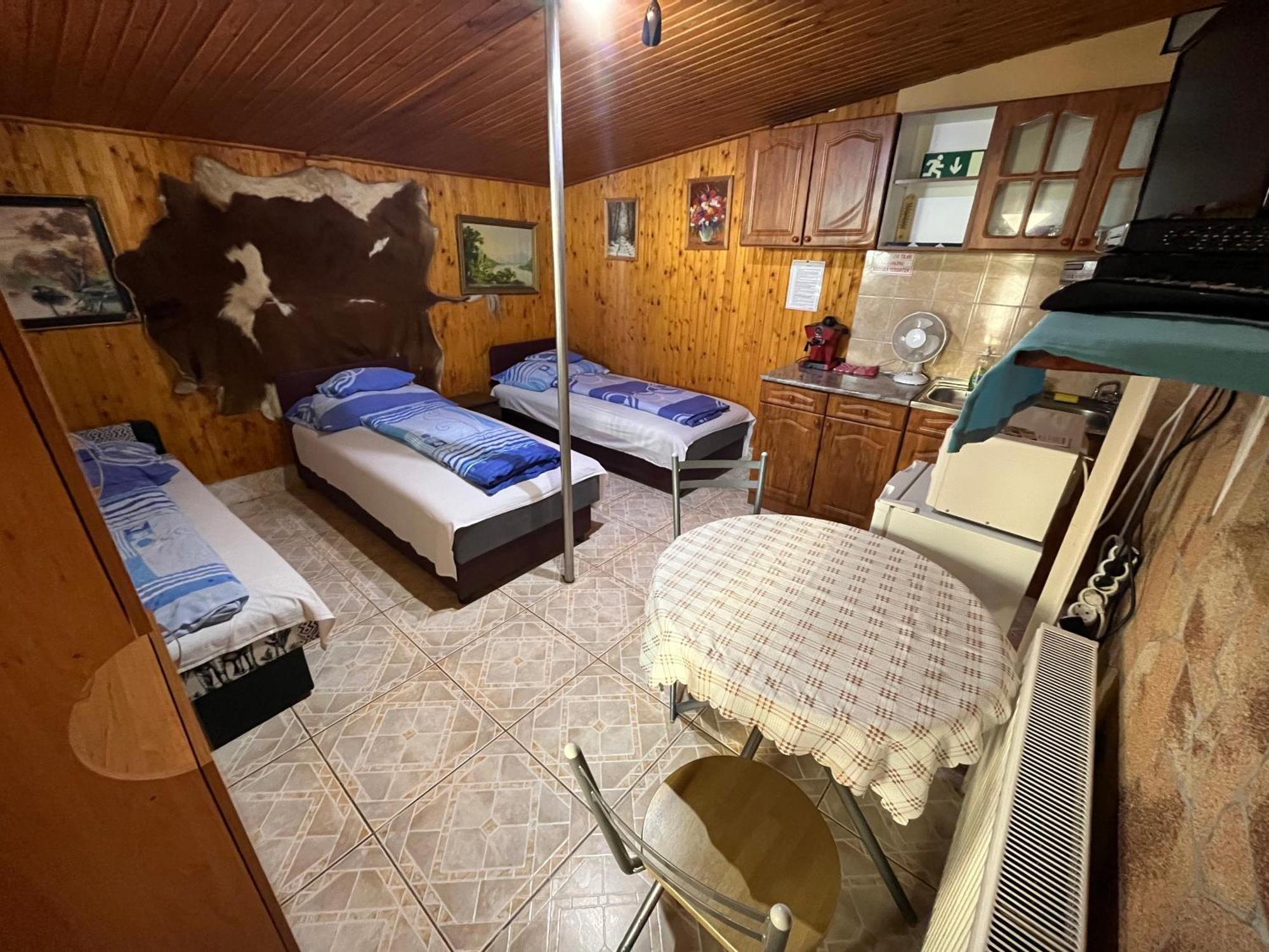 Tiszavirag Apartman Tiszakeszi Exterior photo